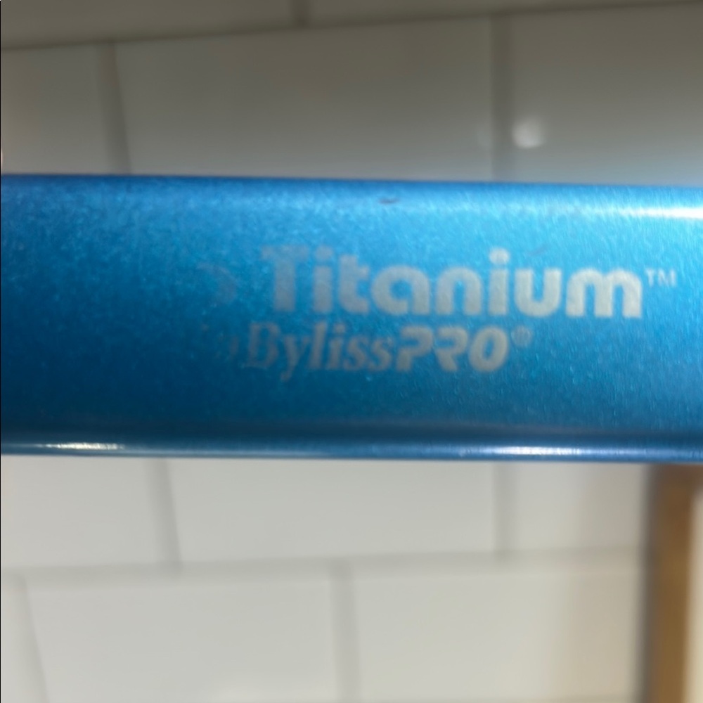 BaBylissPRO Titanium Hair Tool - 1” plates